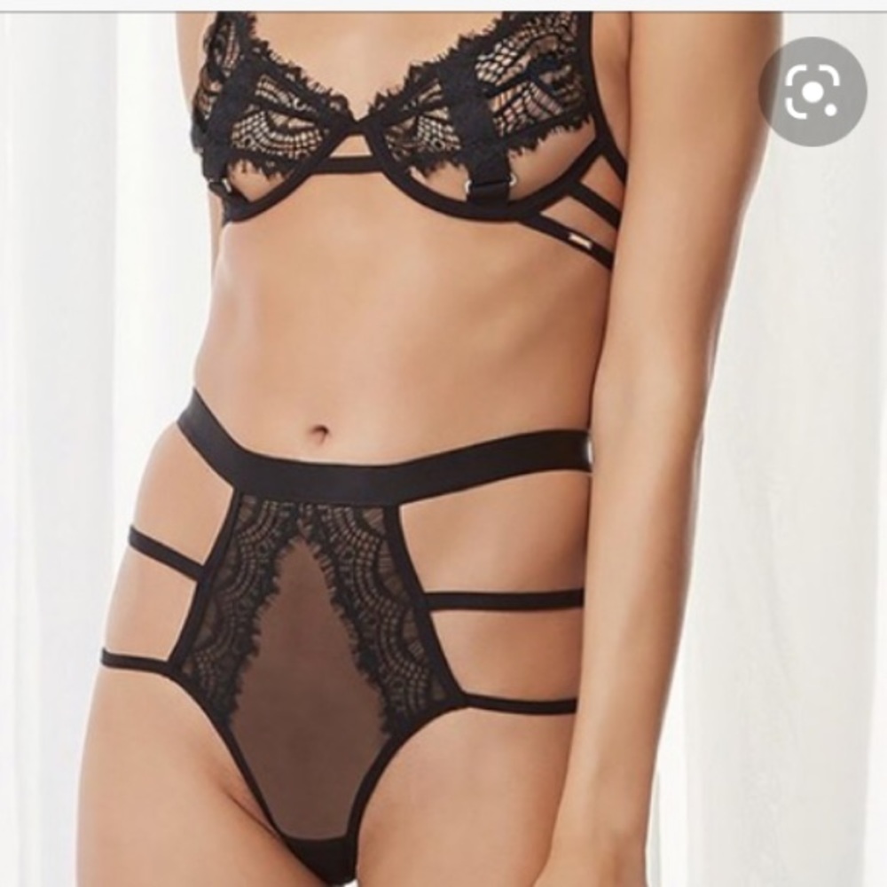 34D and XL brief Bluebella Jude set